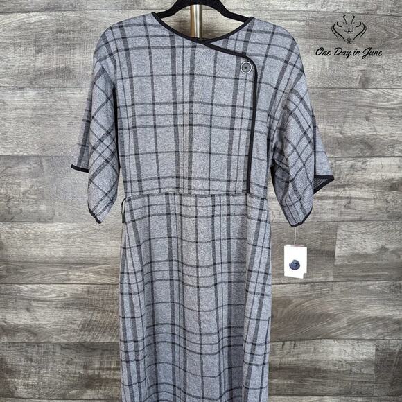 Danny & Nicole Dresses & Skirts - Danny & Nicole Short Sleeve Dress Size 10